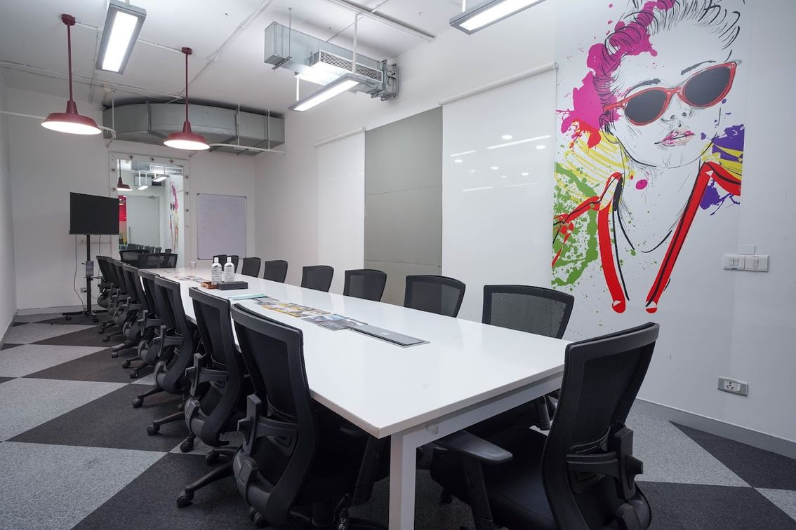 BHIVE Premium HSR Campus
